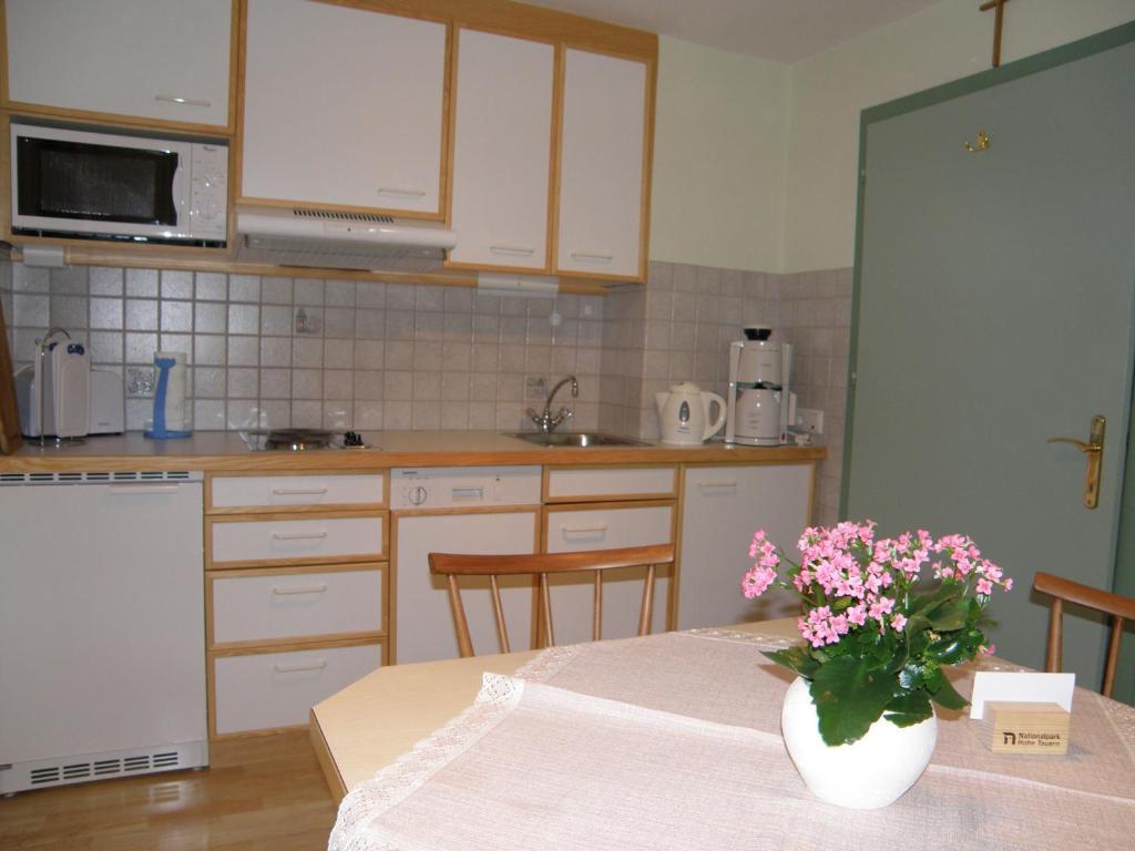 Appartement Sylvester Matrei in Osttirol Quarto foto
